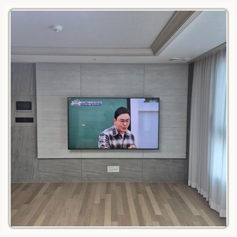 개포동 가벼운 벽면의 지지점과 브라켓 접촉면